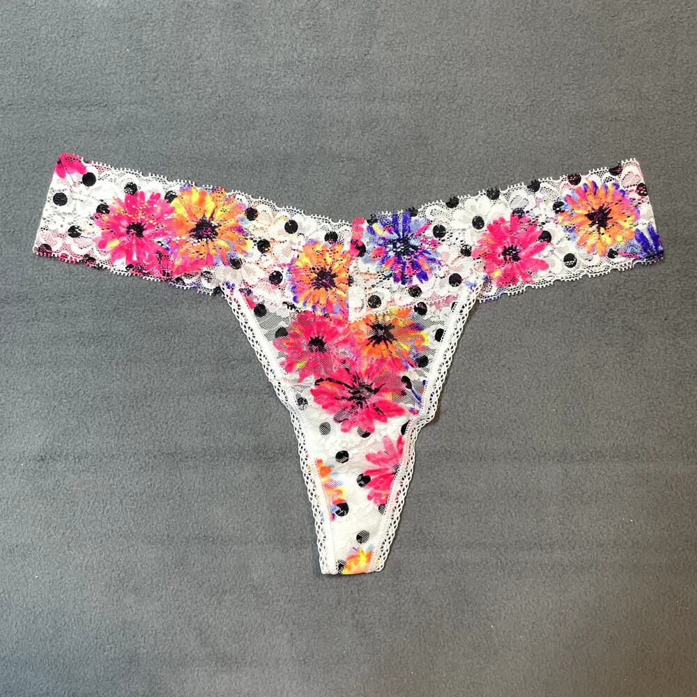Victoria's Secret PINK 2012 Extra Low Rise Thong Panty Floral Lace Waist White